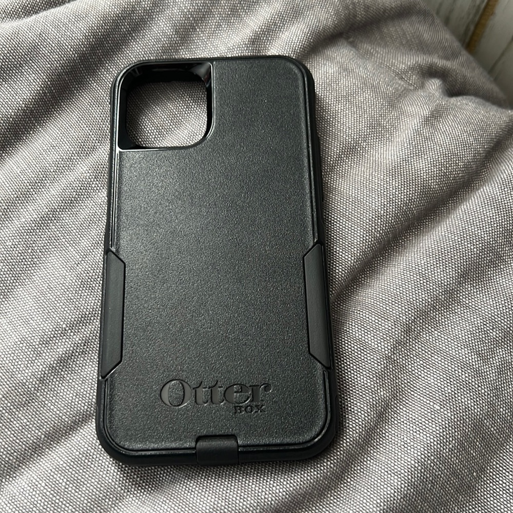 iPhone 11 Pro Otter Box Commuter Case
